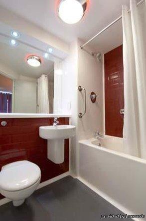 Redwings Lodge Wolverhampton Central Εξωτερικό φωτογραφία