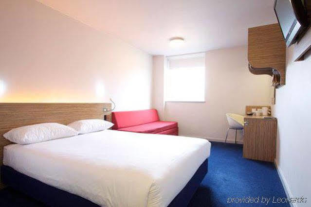 Redwings Lodge Wolverhampton Central Εξωτερικό φωτογραφία