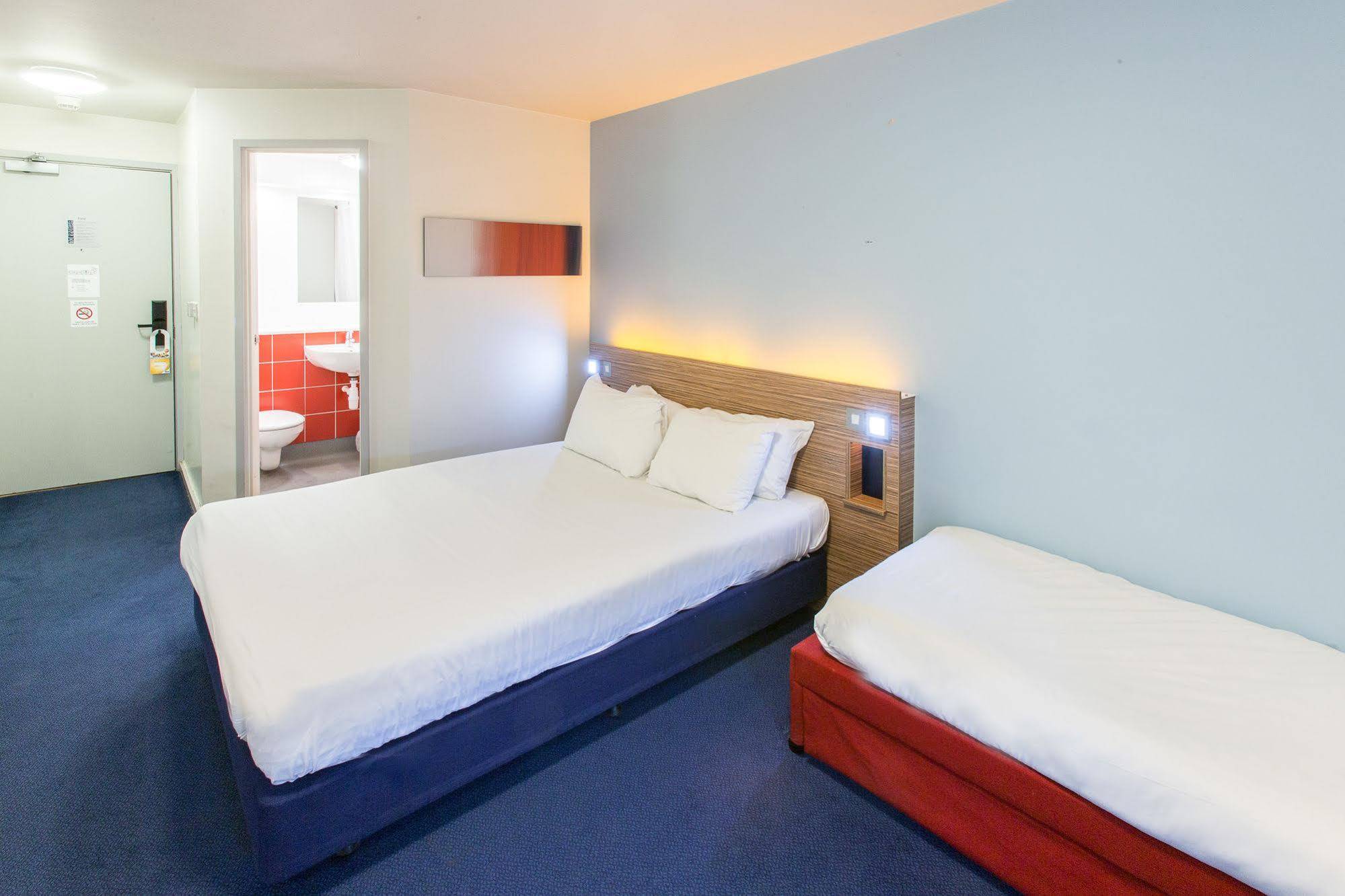 Redwings Lodge Wolverhampton Central Εξωτερικό φωτογραφία