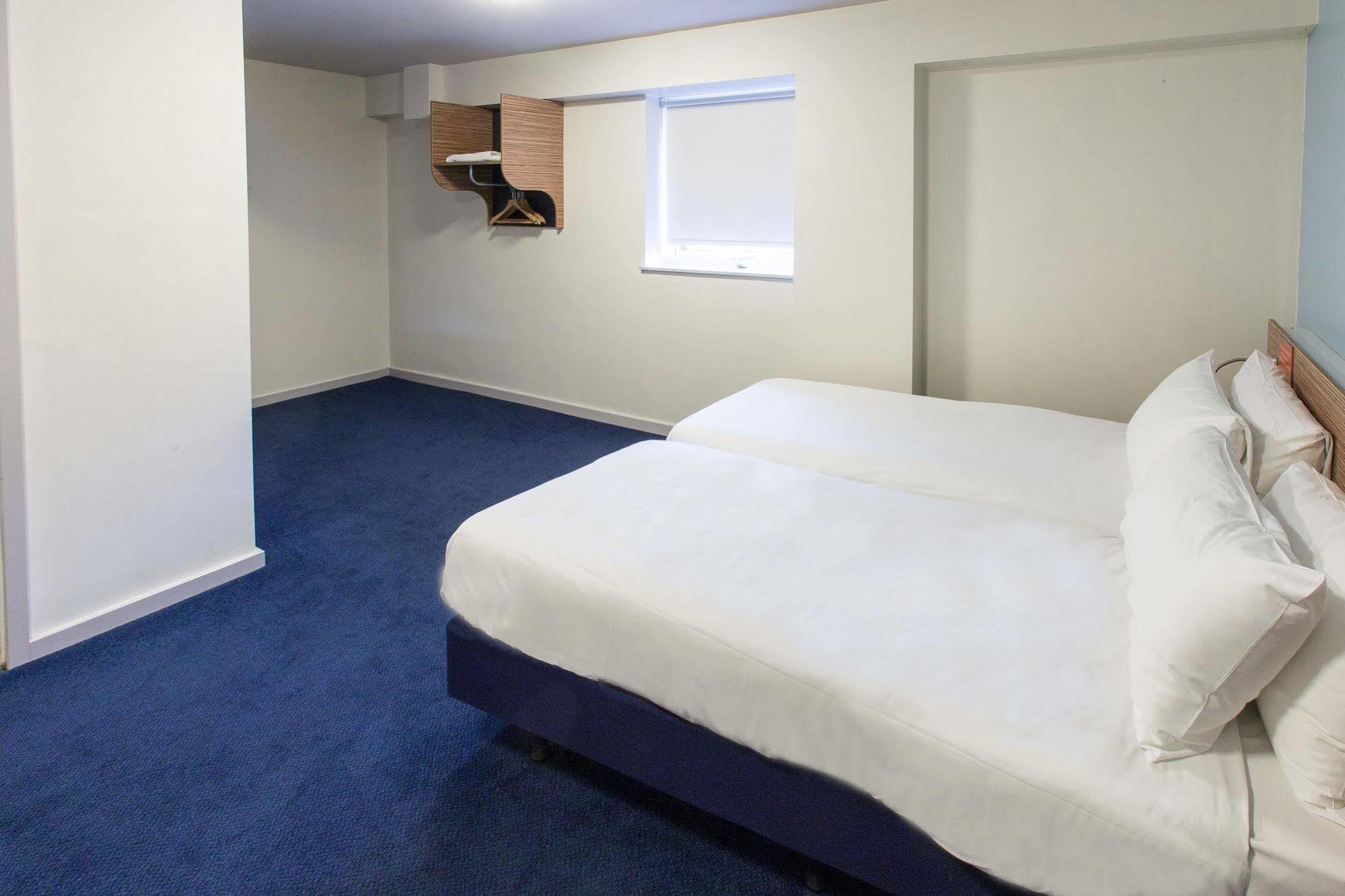Redwings Lodge Wolverhampton Central Εξωτερικό φωτογραφία
